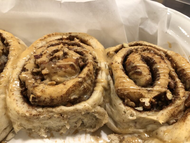 Aninha's Pecan Cinnamon Rolls